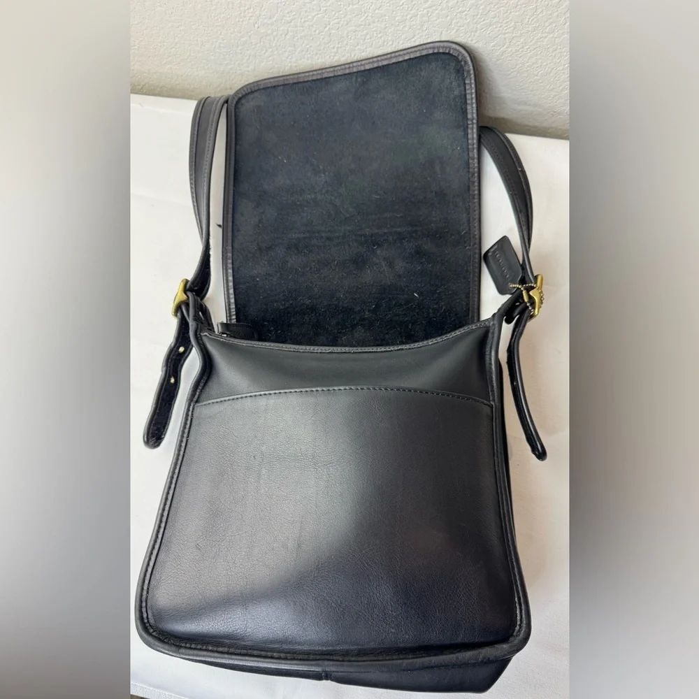 Vintage Coach 9144 LEGACY‎ Studio Flap Leather Crossbody Bag